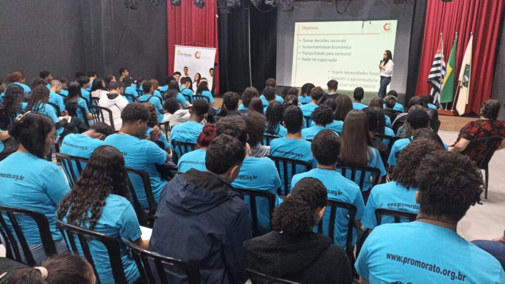Foto palestra Educação Financeira
